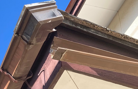 樋の破損の写真