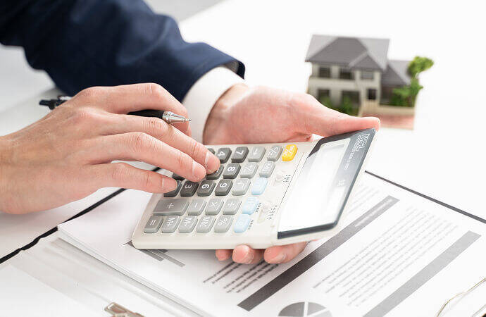 見積りをしている写真