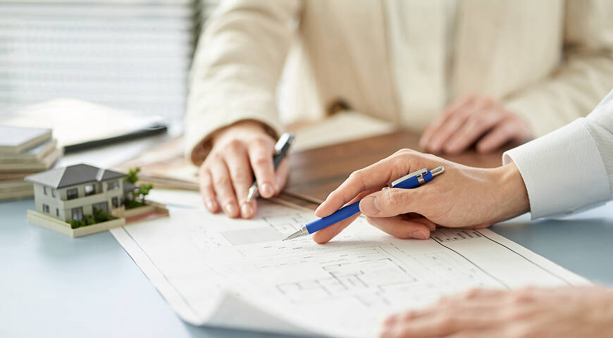 相談している写真